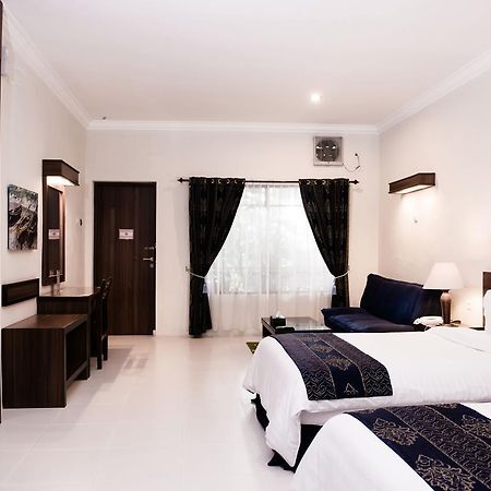 Atsari Hotel 빠라빳 외부 사진