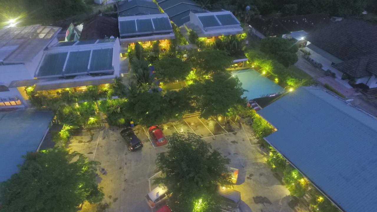 Atsari Hotel 빠라빳 외부 사진